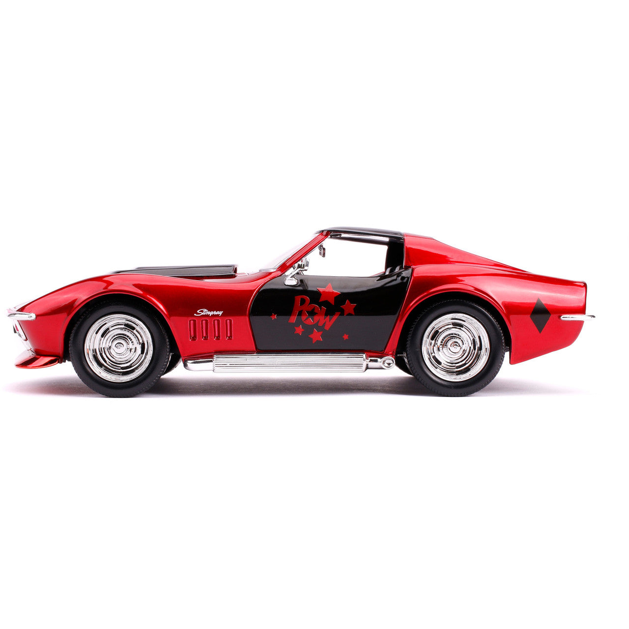 Jada DC 1969 Chevy Corvette Stingray 1/24 Diecast Vehicle With Harley Quinn Figure