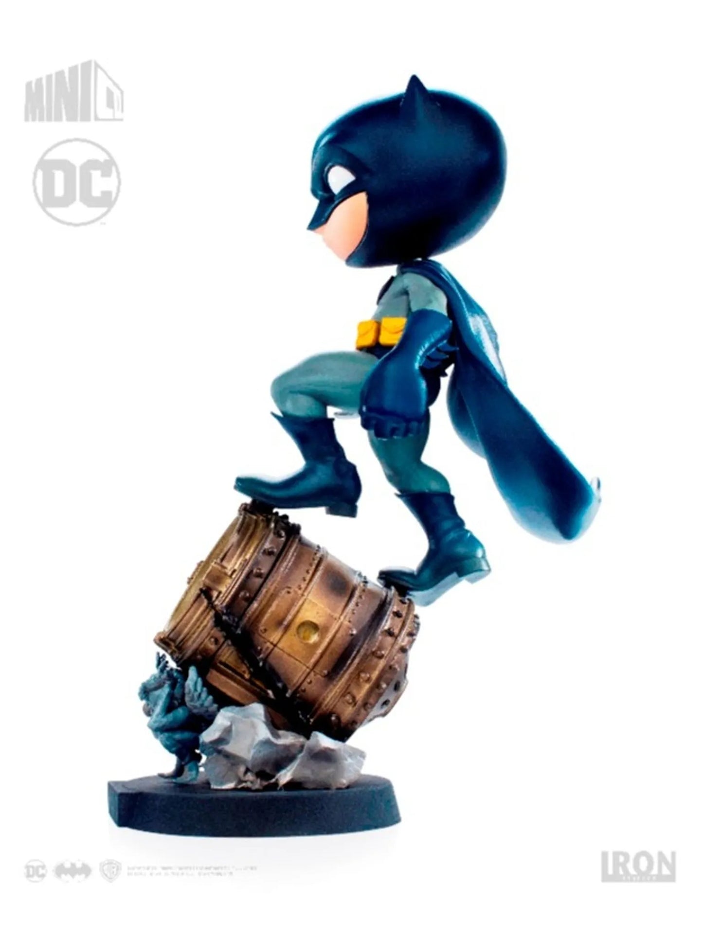 DC Comics Batman Mini Co Deluxe Vinyl Statue