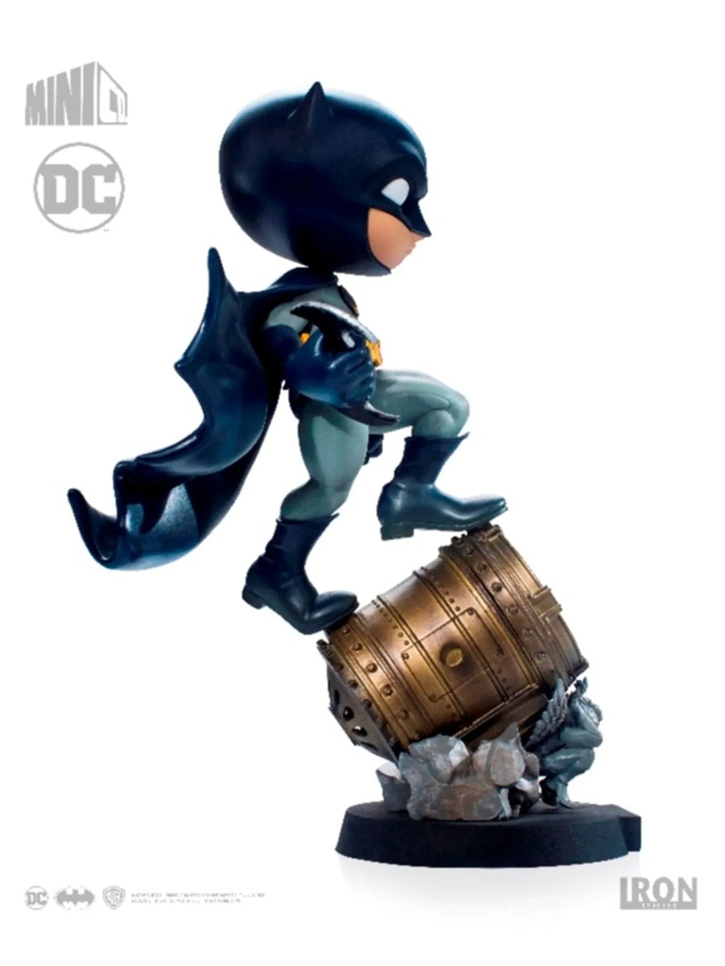 DC Comics Batman Mini Co Deluxe Vinyl Statue