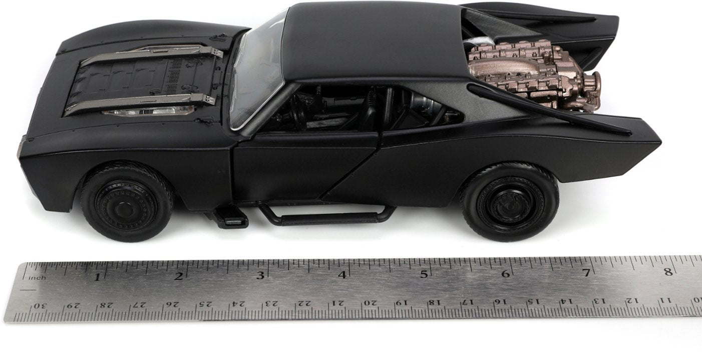 Jada DC 2022: The Batman Batmobile 1/24 Diecast Vehicle With Batman Figure