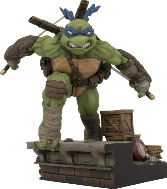 Teenage Mutant Ninja Turtles Leonardo Gallery Statue