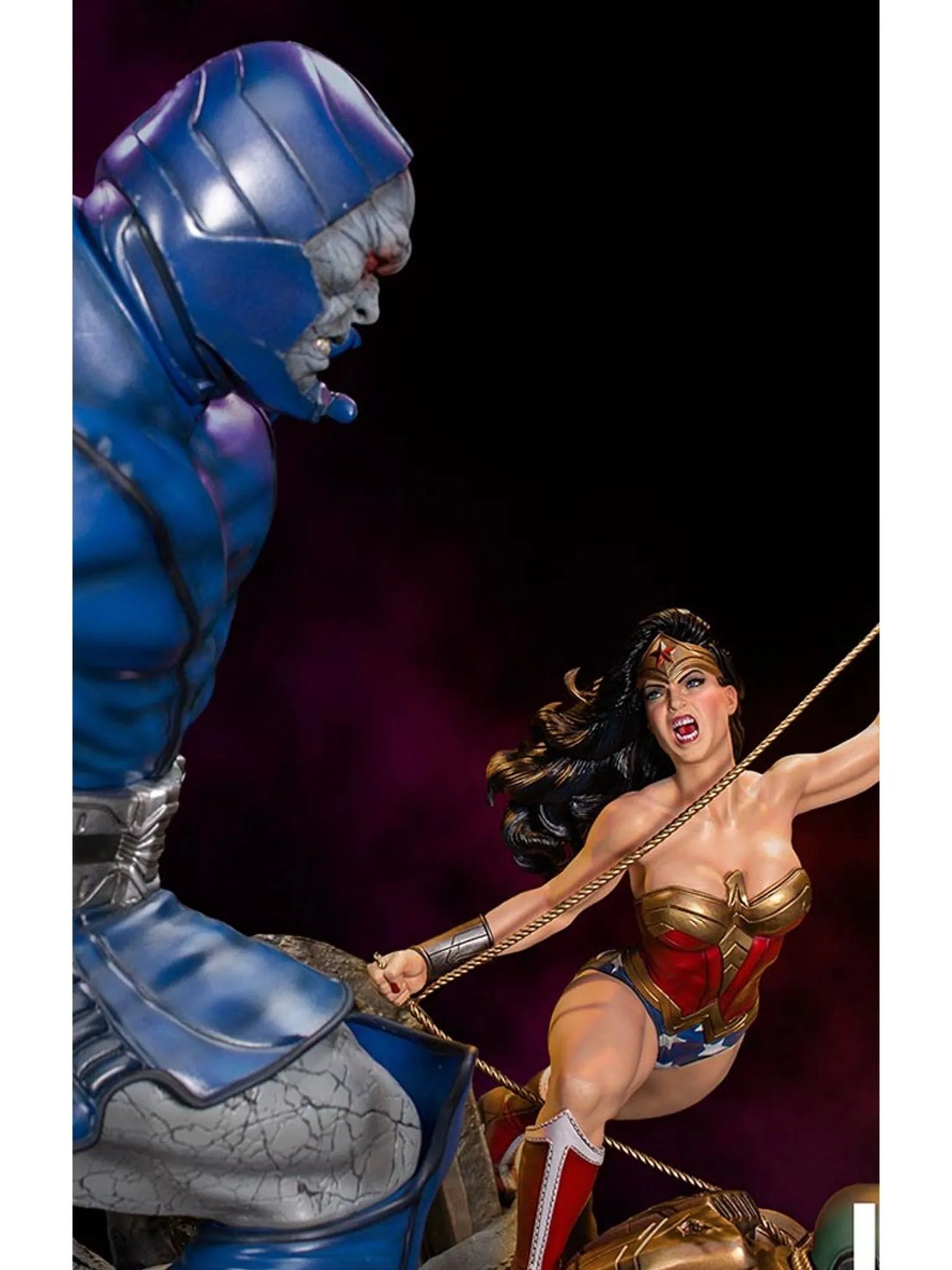 DC Comics Wonder Woman VS Darkseid 1/6 Statue By Ivan Reis - Iron Studios