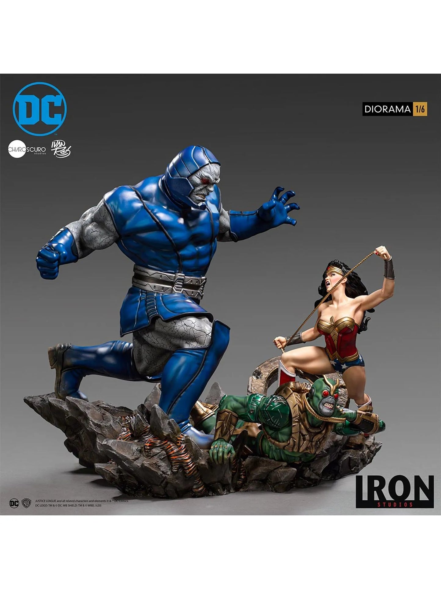 DC Comics Wonder Woman VS Darkseid 1/6 Statue By Ivan Reis - Iron Studios