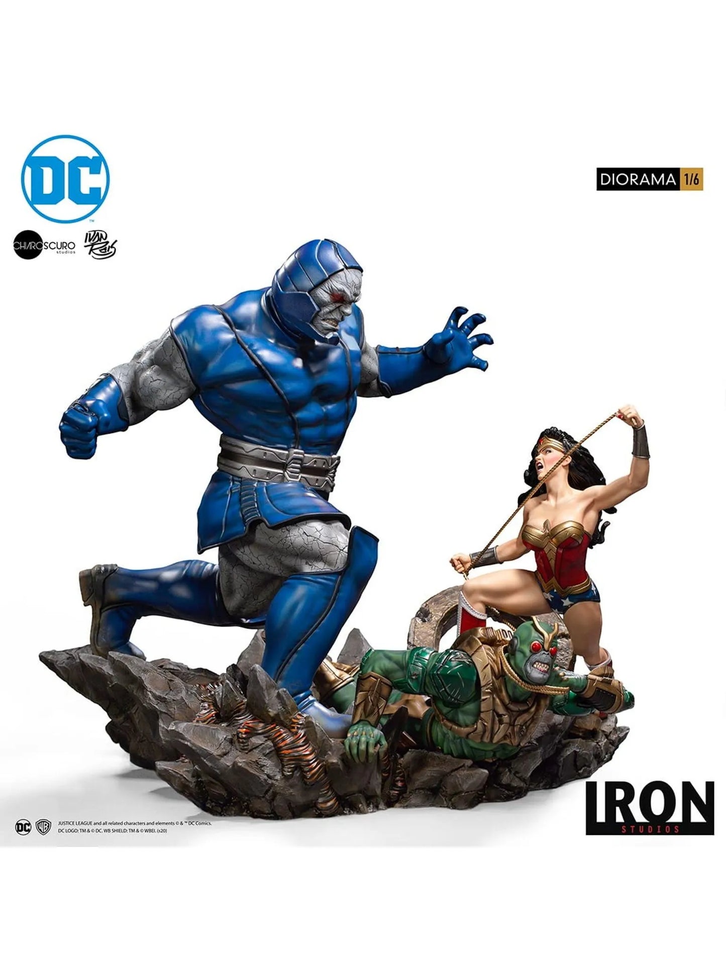 DC Comics Wonder Woman VS Darkseid 1/6 Statue By Ivan Reis - Iron Studios