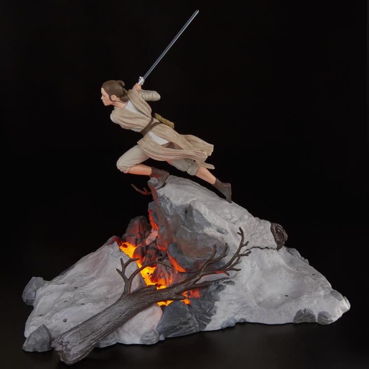 Star Wars The Black Series Centerpiece 04 Rey Statue