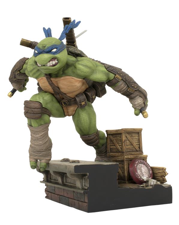 Teenage Mutant Ninja Turtles Leonardo Gallery Statue