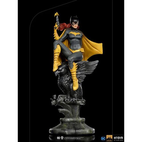 DC Comics Batgirl Deluxe 1:10 Art Scale Limited Edition Statue