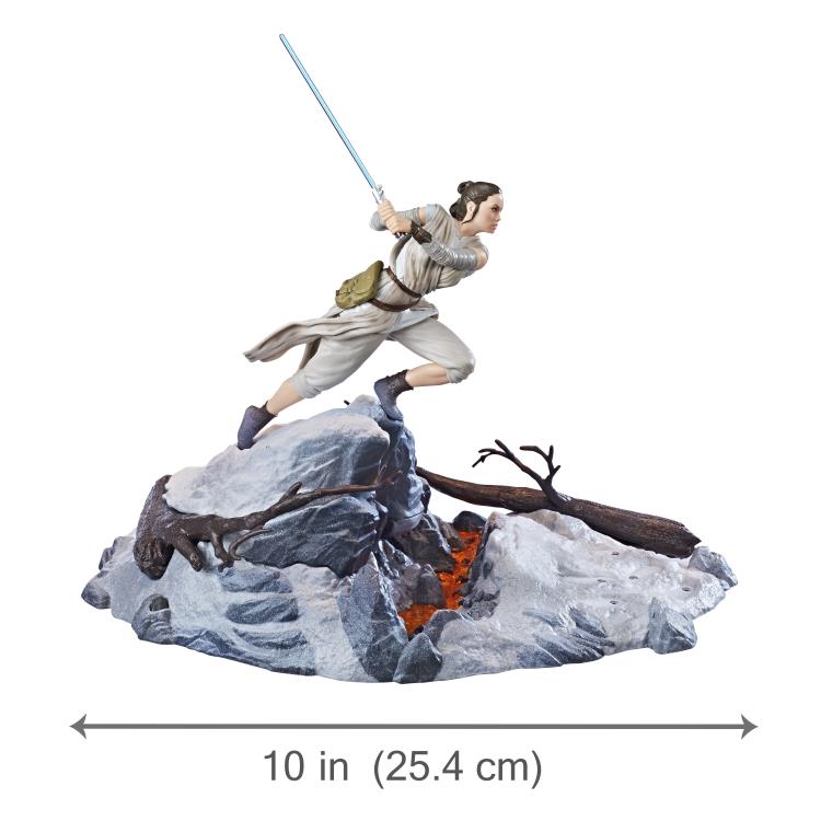 Star Wars The Black Series Centerpiece 04 Rey Statue