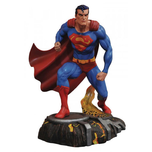 DC COMICS GALLERY SUPERMAN, DIAMOND SELECT TOYS