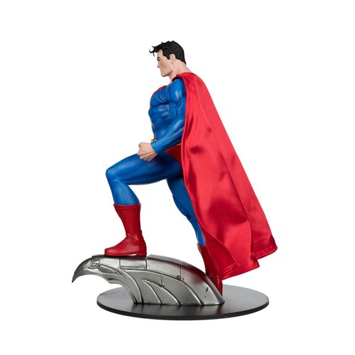 DC Direct Superman by Jim Lee 1:6 Scale Statue with McFarlane Toys Digital Collectible