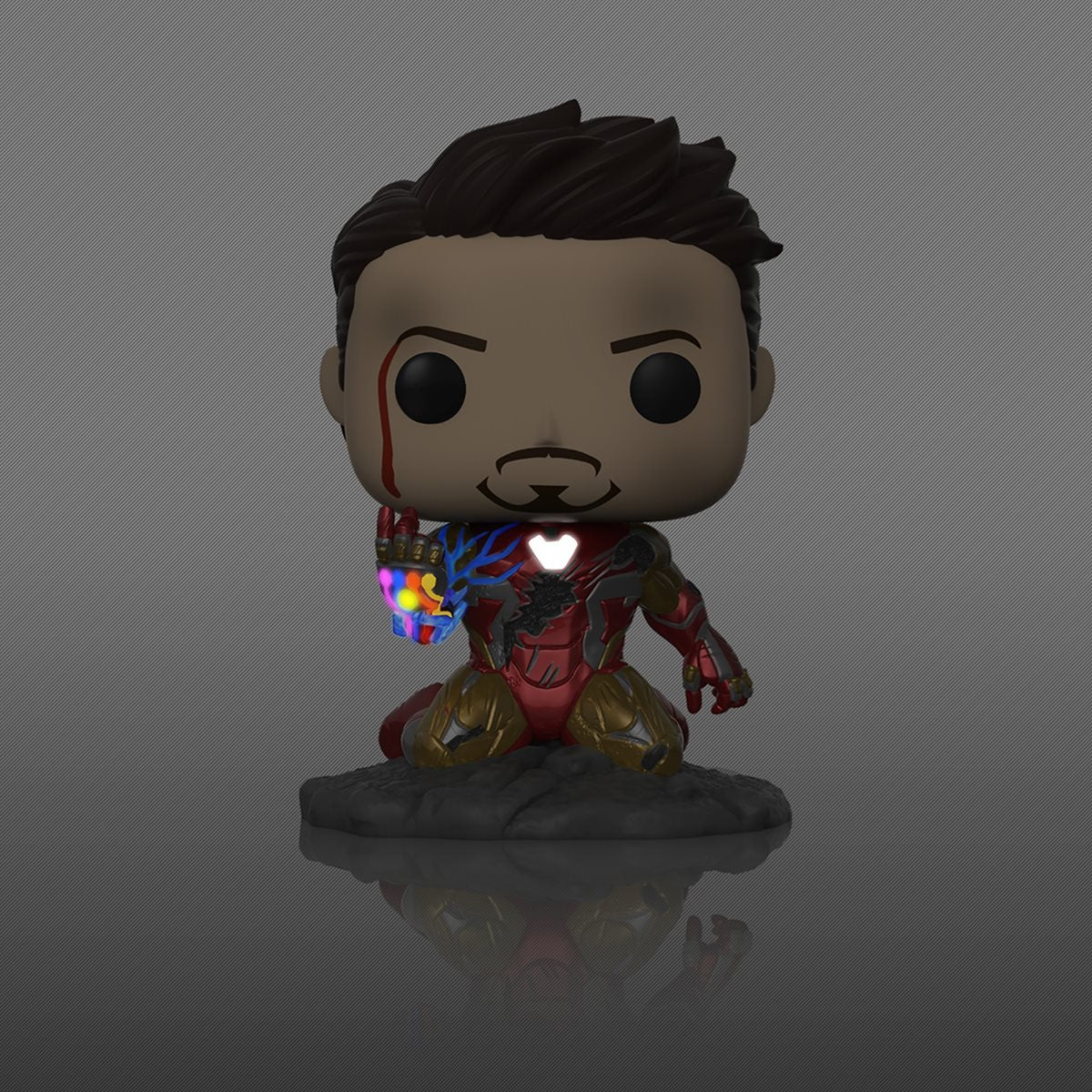 Avengers: Endgame I Am Iron Man GITD Deluxe Pop! Figure PX